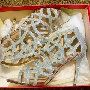 Size 8 Women’s Shoe